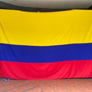 Confección de bandera de Colombia