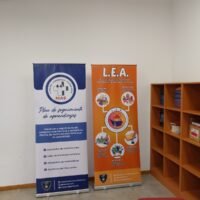 Banners educativos para fomentar el aprendizaje y la colaboración en entornos de formación.