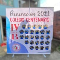 Banner celebrativo de la Generación 2021 del Colegio Centenario con fotos de estudiantes.