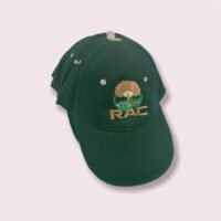 Gorro verde RAC: estilo moderno y compromiso con la sostenibilidad en cada aventura.