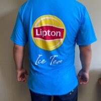 Camiseta azul Lipton Ice Tea, ideal para el verano y un look casual.