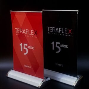 Banners de Teraflex celebrando 15 años, con diseño moderno en rojo y negro.