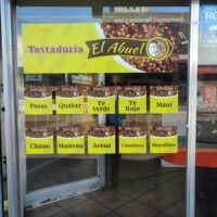 Tostaduría El Abuel: Productos naturales y tradición familiar en nuestro acogedor negocio local.