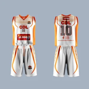 Uniforme de baloncesto moderno CDL con detalles en naranja y logo de patrocinador.